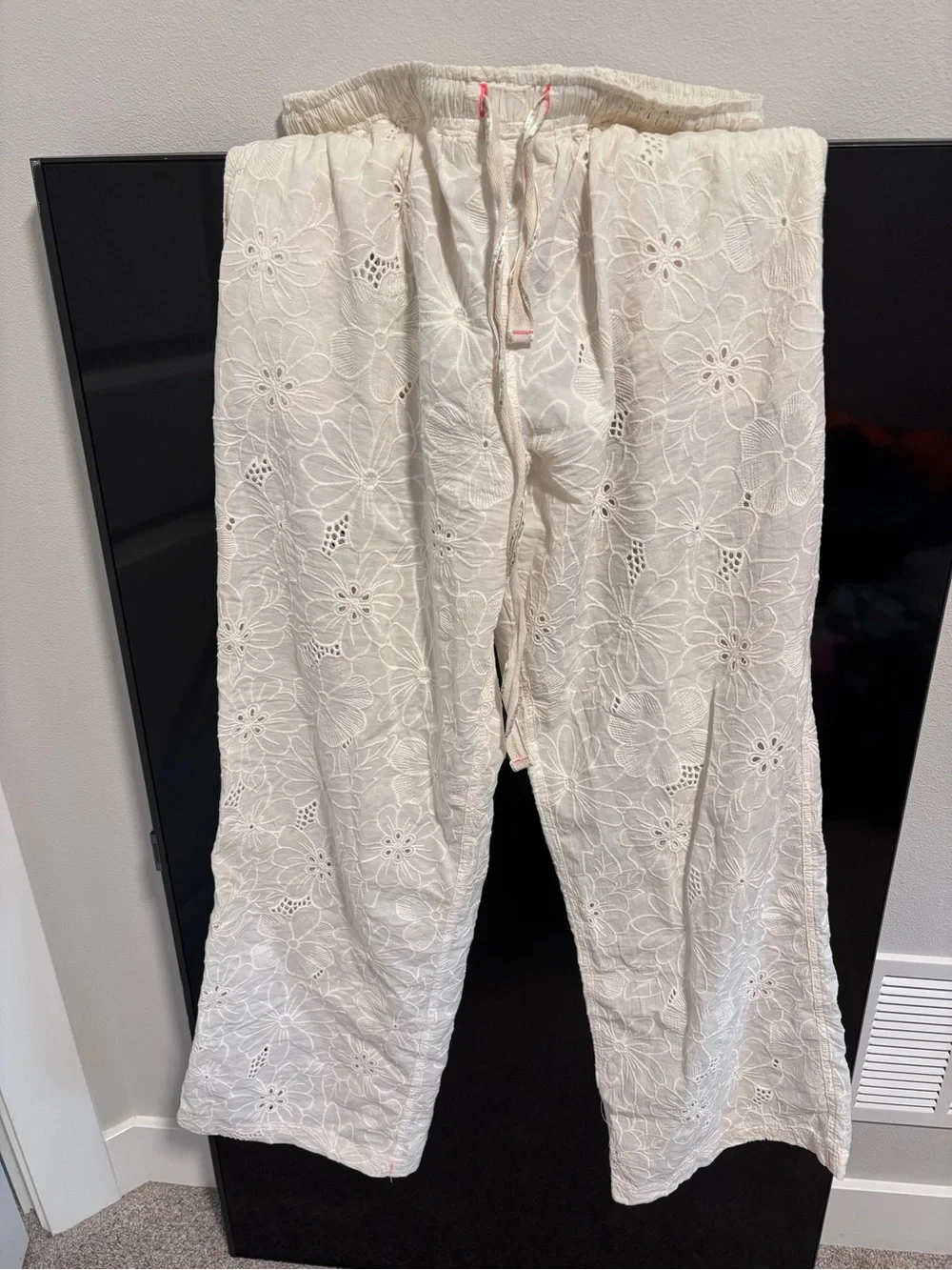 Free People Women’s White Eyelet Pajama Pants - Small